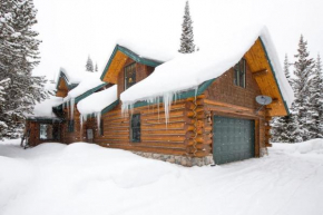 Hideout Nature Lodge at Big Sky Resort